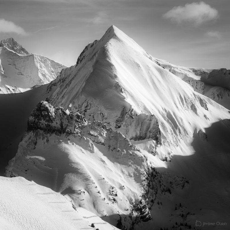 Photos d'art noir et blanc - Aiguille des Deux Aigles en noir et blanc - photographie alpine noir et blanc