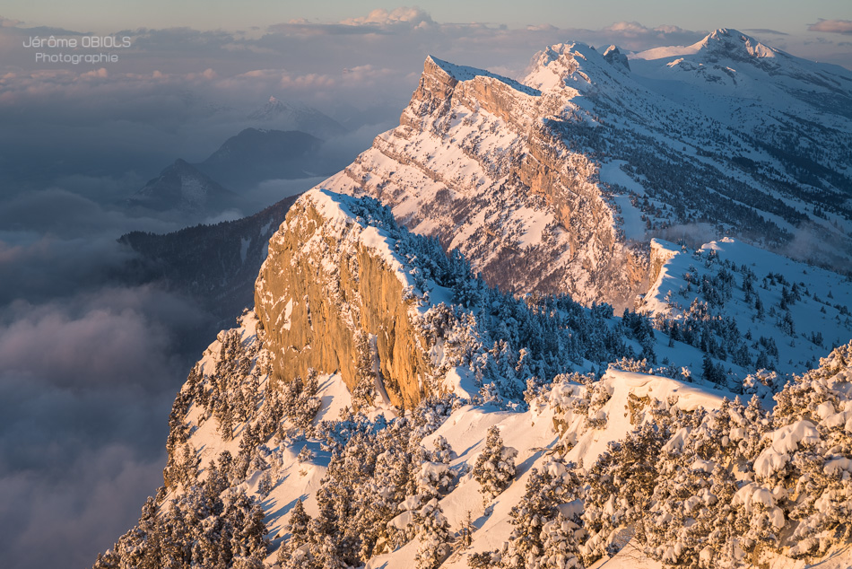 Lever de soleil depuis le Moucherotte et vue sur le pic Saint Michel