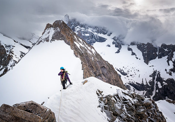 Escalade de la Tete Sud du Replat. Parc National des Ecrins.