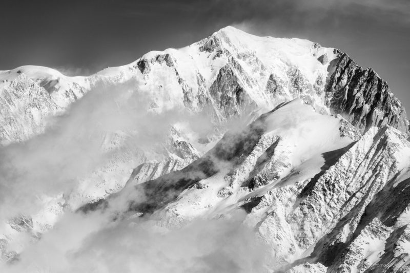 Photos d'art noir et blanc - Aiguille des Deux Aigles en noir et blanc - photographie alpine noir et blanc