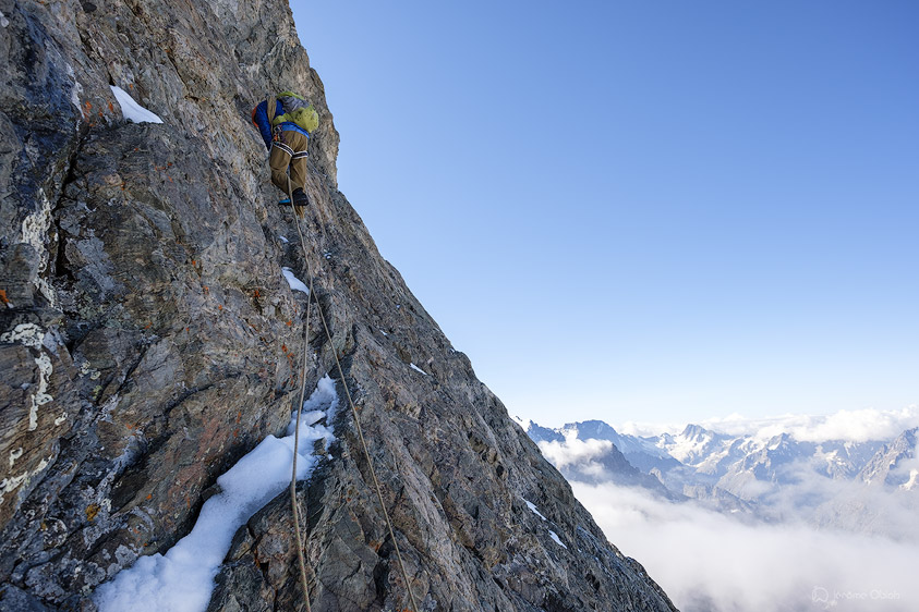 Dalles au dessus du glacier Carré