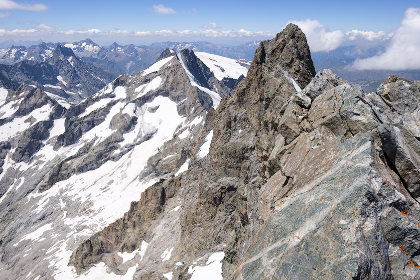 Vue sur le Grand Pic depuis le sommet du Doigt de Dieu